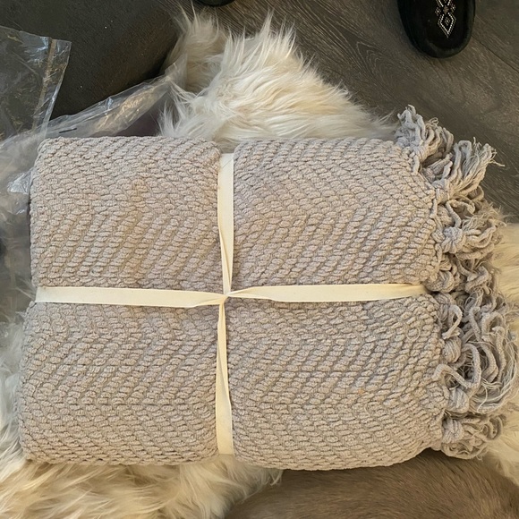 Indigo Grey Throw Blanket, luxury lavender body soap, Lavender sleep mask - Picture 4 of 12